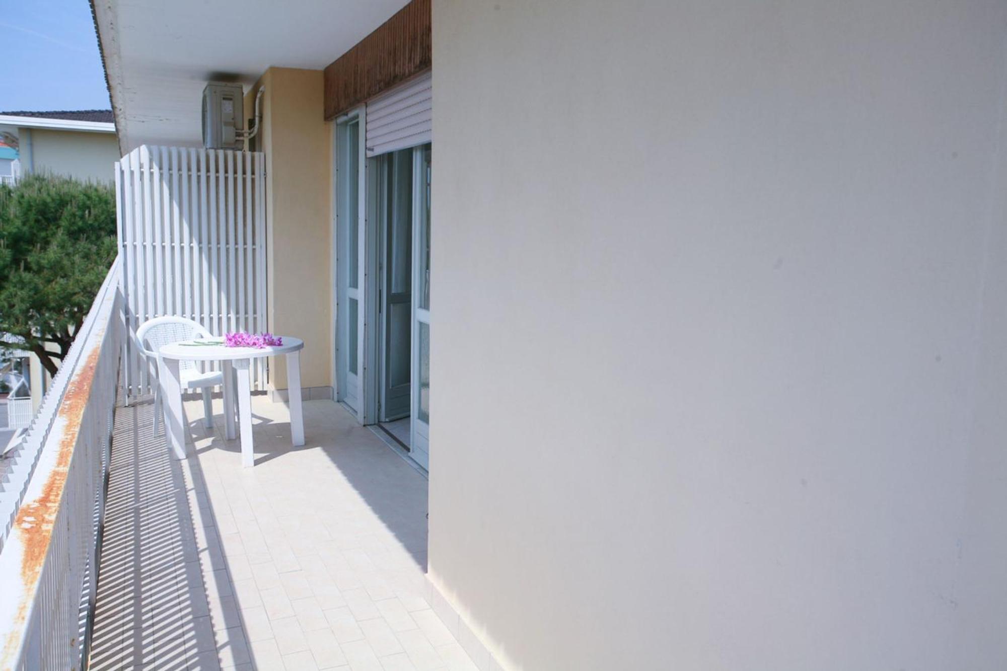 Enjoy Your Holidays From Our Magnificent Terrace Apartment Bibione Exterior foto